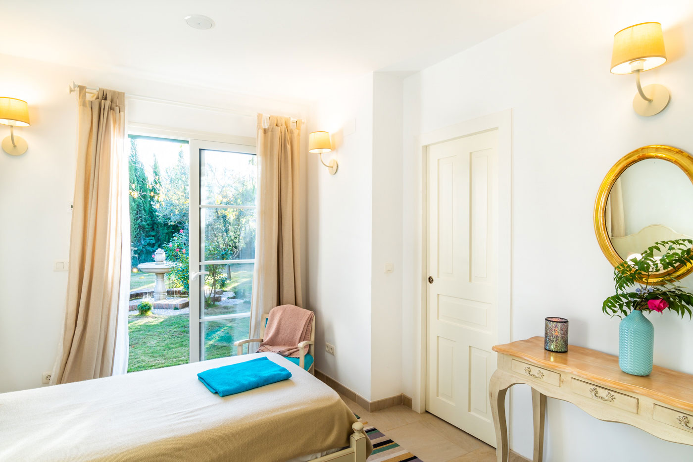 Podíamos escuchar la fuente desde esta habitación